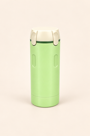 Dispensador portátil 4 em 1 de 30ml para produtos de higiene pessoal.